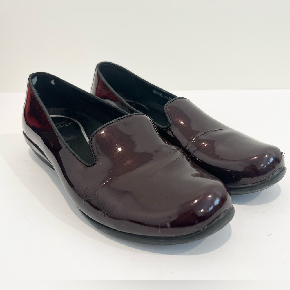 Dansko Olivia Loafer Black Cherry Patent Leather  Shoes Women’s 38 EU/ 7.5 US